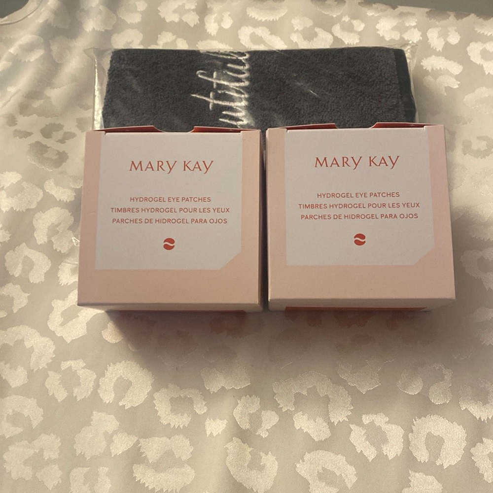 Mary Kay Hydrogel eye patches. Lot of 2